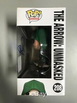 Arrow Funko Pop! Arrow Unmasked SDCC (Signed by S. Amell) READ DESCRIPTION