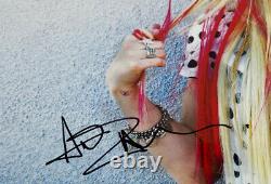 Avril Lavigne Signed Autographed The Best Damn Thing Vinyl Album LP Beckett COA