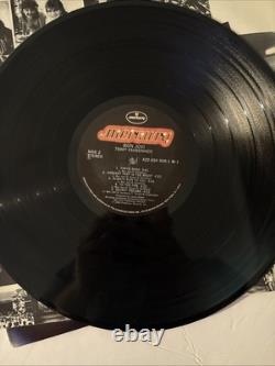 BON JOVI Signed 7800 Fahrenheit Vinyl Record Album Autographed By 5 Members