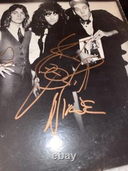 Cheap Trick Signed Autographed Album Vinyl Rick Nielsen BUN E CARLOS Record