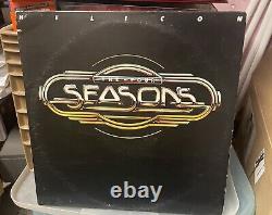 FRANKIE VALLI The Four Seasons AUTOGRAPHED Vinyl LP-1977 JSA AUTHENTICATED