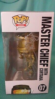 Funko Pop Halo Golden Master Chief With Cortana Halo Outpost Discovery SIGNED