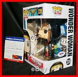 Gal Gadot Signed Wonder Woman Justice League Funko POP PSA JSA