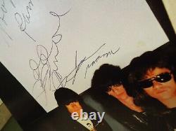 Ramones Leave Home AUTOGRAPHED punk LP VINYL ALBUM