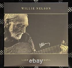 Willie Nelson Signed Last Man Standing Vinyl LP Autograph