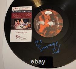 21 Savage a signé l'album vinyle autographié 'Savage Mode', son meilleur album selon JSA.