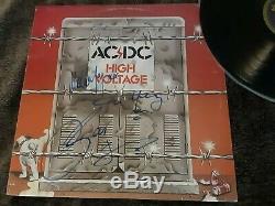 Ac / DC Haute Tension Originale Vinyle Lp Signé Bon Scott Angus Malcom Jeune Albert