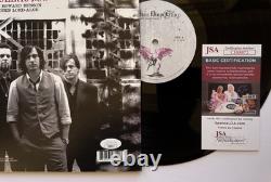 Album Vinyle Autographié de Three Days Grace signé par Adam, Neil, Barry et Brad avec Certificat d'Authenticité JSA