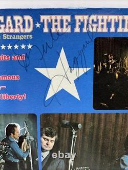 Album Vinyle Signé Autographié de Merle Haggard The Fighting Side