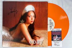 Album signé autographié BEWITCHED de Laufey Vinyle orange #/300 JSA