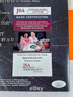 Album signé autographié BEWITCHED de Laufey Vinyle orange #/300 JSA