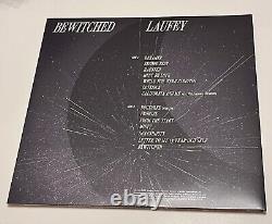 Album vinyle argenté LAUFEY- BEWITCHED dédicacé, tout neuf en main, expédition rapide