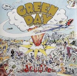 Billie Joe Armstrong a signé un vinyle Green Day Dookie