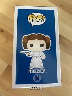 Carrie Fisher Signé Star Wars Princesse Leia 04 Funko Jsa N87472