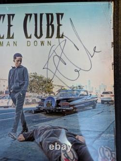 DISQUE VINYLE MAN DOWN signé par Ice Cube, autographe de NWA