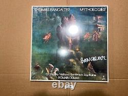Daft Punk Thomas Bangalter a signé un disque vinyle LP Mythologies dans une boîte autographiée.