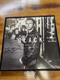 Disque Vinyle Noir Signé par Dierks Bentley avec Lettre de Certificat d'Authenticité