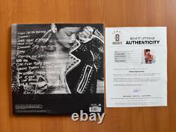 Disque vinyle LP Unapologetic signé et autographe de Rihanna, avec LOA et COA Beckett