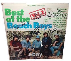 Groupe signé par 5 membres - Album autographié Best of The Beach Boys Capitol D1 2706 JRR