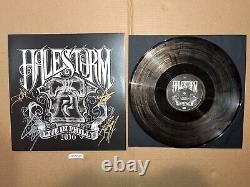 Halestorm a signé un LP vinyle autographié 'Lzzy Hale Live in Philly'.