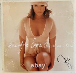 Jennifer Lopez a signé cet album vinyle 'This Is Me Then' autographié RARE.