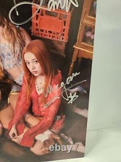 KATSEYE SIS Soft is Strong LP Vinyle Violet Inséré Autographié Auto