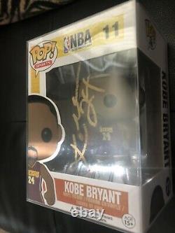 Kobe Bryant Jersey 24 Violet Autographié Funko Pop! # 11 No Coa