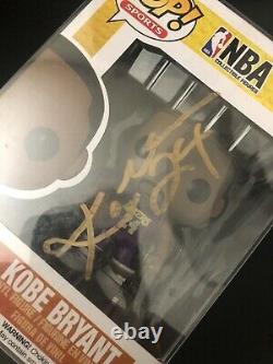 Kobe Bryant Jersey 24 Violet Autographié Funko Pop! # 11 No Coa