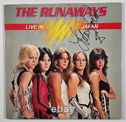 L'album vinyle dédicacé des Runaways signé par JSA - Lita Ford, Cherie Currie