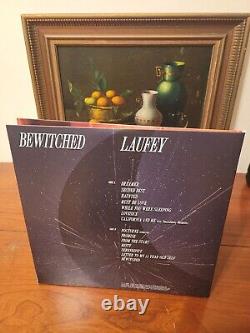 Laufey a signé Bewitched, Vinyle LP orange dédicacé