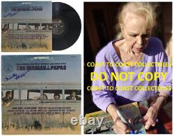 Michelle Phillips a signé l’album des Mamas and the Papas avec certificat d’authenticité, preuve d’autographe sur vinyle