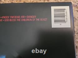 Motley Crue Shout At The Devil OG 1983 Vinyle NM Signé Autographié Par MICK MARS