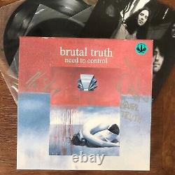 Rare 94 ORG Boîte Vinyle signée Autographiée Brutal Truth - Need To Control