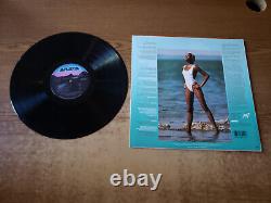 SIGNÉ 1980s VG ++ Whitney Houston Whitney Houston 8212 LP33