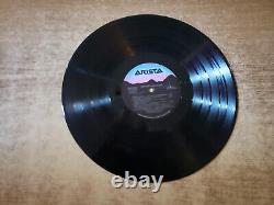 SIGNÉ 1980s VG ++ Whitney Houston Whitney Houston 8212 LP33