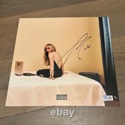 Sabrina Carpenter signée EMAILS I CAN'T SEND photo 11x11 + vinyle Bone BAS COA