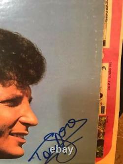 Tom Jones Close Up Signed Autographied Vinyl Lp Record Beckett C76591