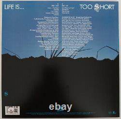 Trop court a signé l'album vinyle autographié Life is Too Short preuve de Beckett