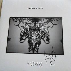VINYLE LP AUTOGRAPHE TRIO DE COVERS SIGNÉ D'ANGEL OLSEN