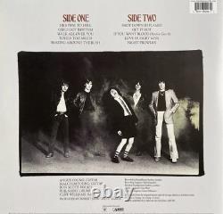 Vinyle Highway To Hell d'AC/DC signé et autographié par Angus Young