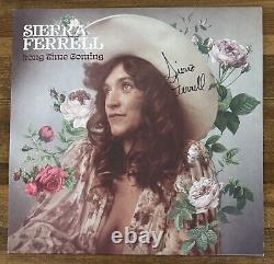 Vinyle LP autographié signé Sierra Ferrell 'Long Time Coming' avec certificat d'authenticité BAS Beckett