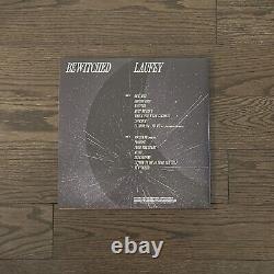 Vinyle en argent enchanté signé par Laufey - Exclusivité du magasin en ligne