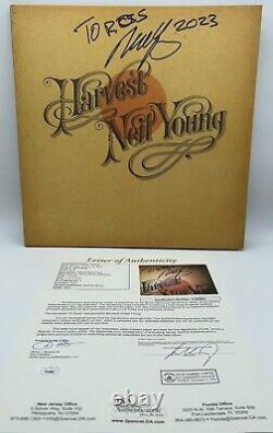 Vinyle signé de Neil Young 'Harvest' avec dédicace personnalisée JSA LOA