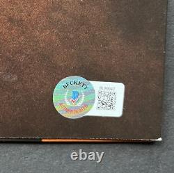 Vinyle signé et authentifié par John Mulaney avec certificat BAS Beckett rare